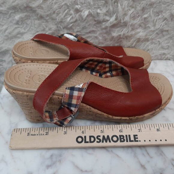 Crocs 11848 Women's A Leigh Red Leather Cork Wedge Heel Slingback Sandal W9 - Picture 3 of 9